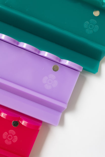 Scalloped Acrylic Mahjong Racks