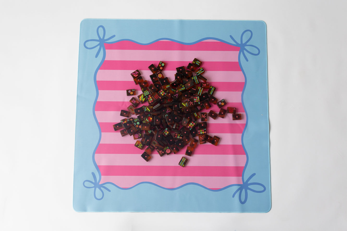 Mahjong Bow Mat- Blue and Pink