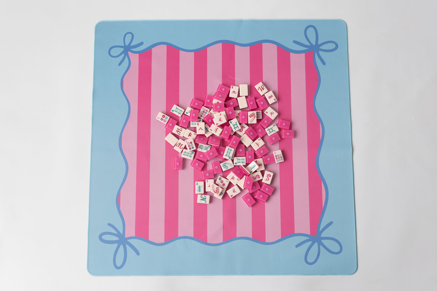 Mahjong Bow Mat- Blue and Pink